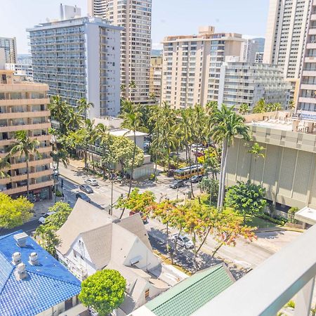 Waikiki Place Studios At The Marine Surf Waikiki Honolulu Bagian luar foto